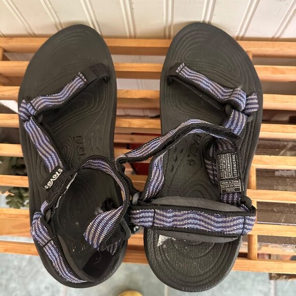 Teva Strappy Hiking Sandals With Textured Sole Black & Blue Size 7 EU 38 - Picture 3 of 4